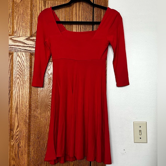 Soprano 3/4 Sleeve Mini Dress 💲BUNDLE AND SAVE BIG💲 - Picture 2 of 2